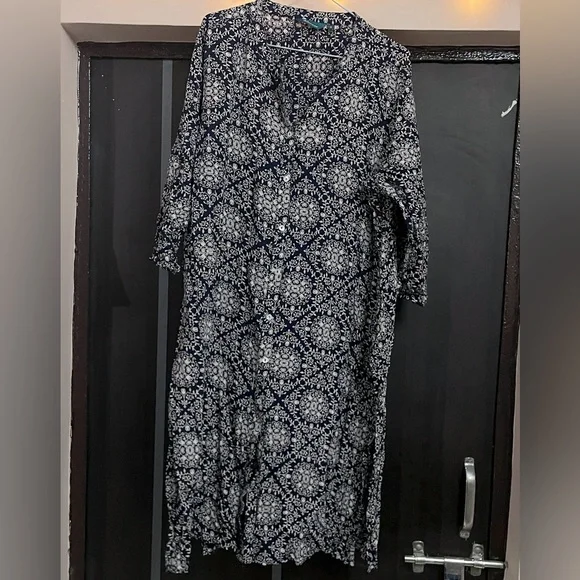 All size 4, Plus Size, Curve collection, Casual blue and white cotton Kurta - Picture 1 of 3